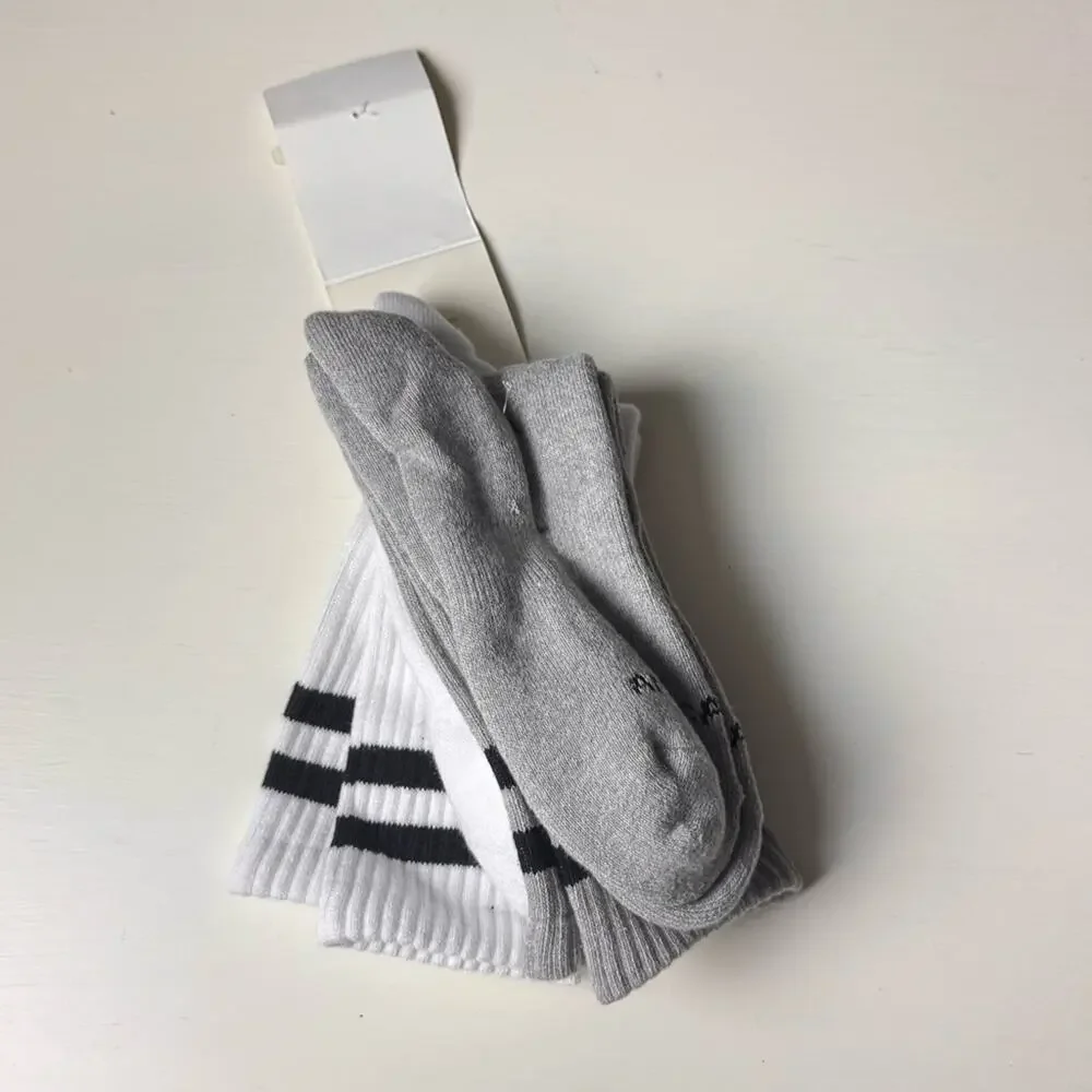 American Eagle Outfitters Two Pack  Casual Socks White and Gray Striped NWT